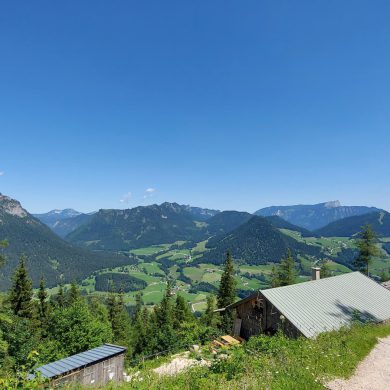 Schärtenalm - mit Blick auf Untersberg